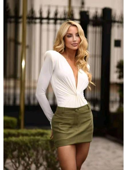 Body Nudo | Body drapeado con escote profundo