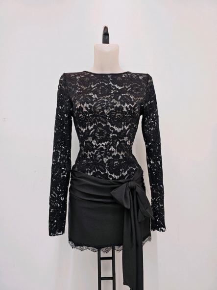 Conjunto Efy | Body de encaje y falda lazo [2]