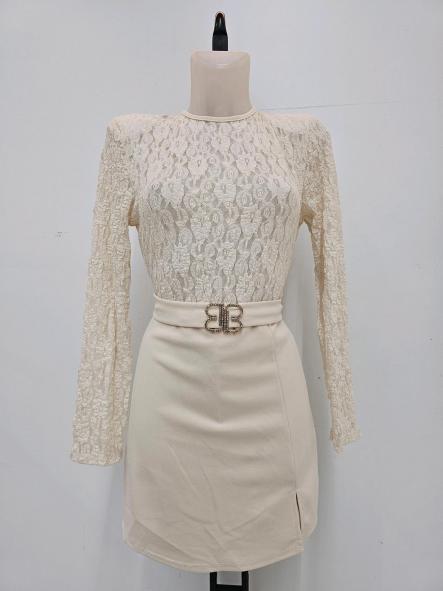 Mono Lace BB | Mono corto de encaje con cinturón joya [5]