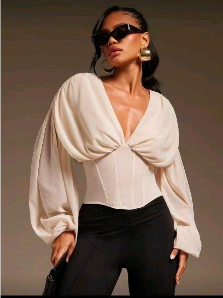 Blusa Corsé Romantic | Blusa escote pico con mangas vaporosas