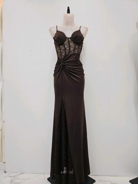 Vestido Eclipse Lace | Vestido largo satinado con encaje y abertura [1]