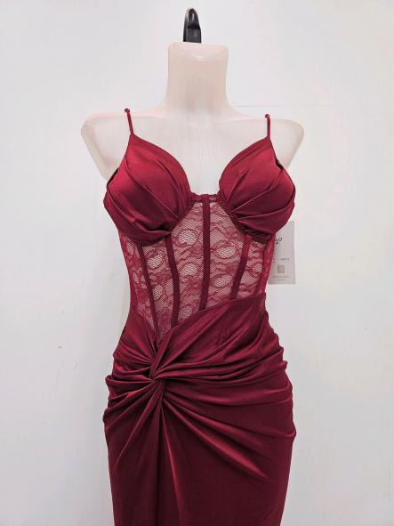 Vestido Eclipse Lace | Vestido largo satinado con encaje y abertura [6]