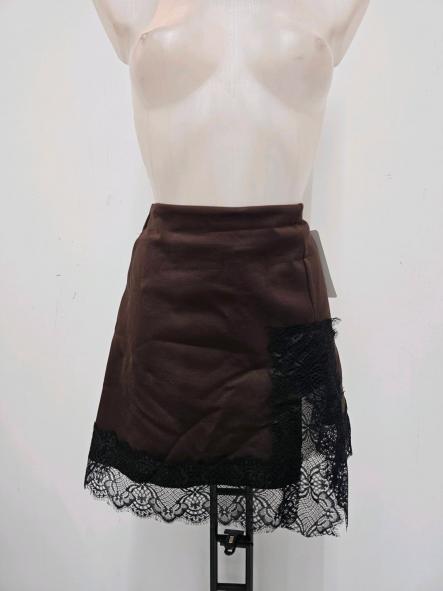 Falda Lencera | Mini con encaje negro [7]