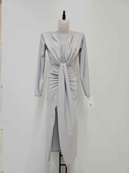 Vestido Leyre | Vestido largo con nudo frontal y abertura [4]