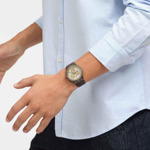 Swatch Chrono Golden Radiance SUSM402  [3]