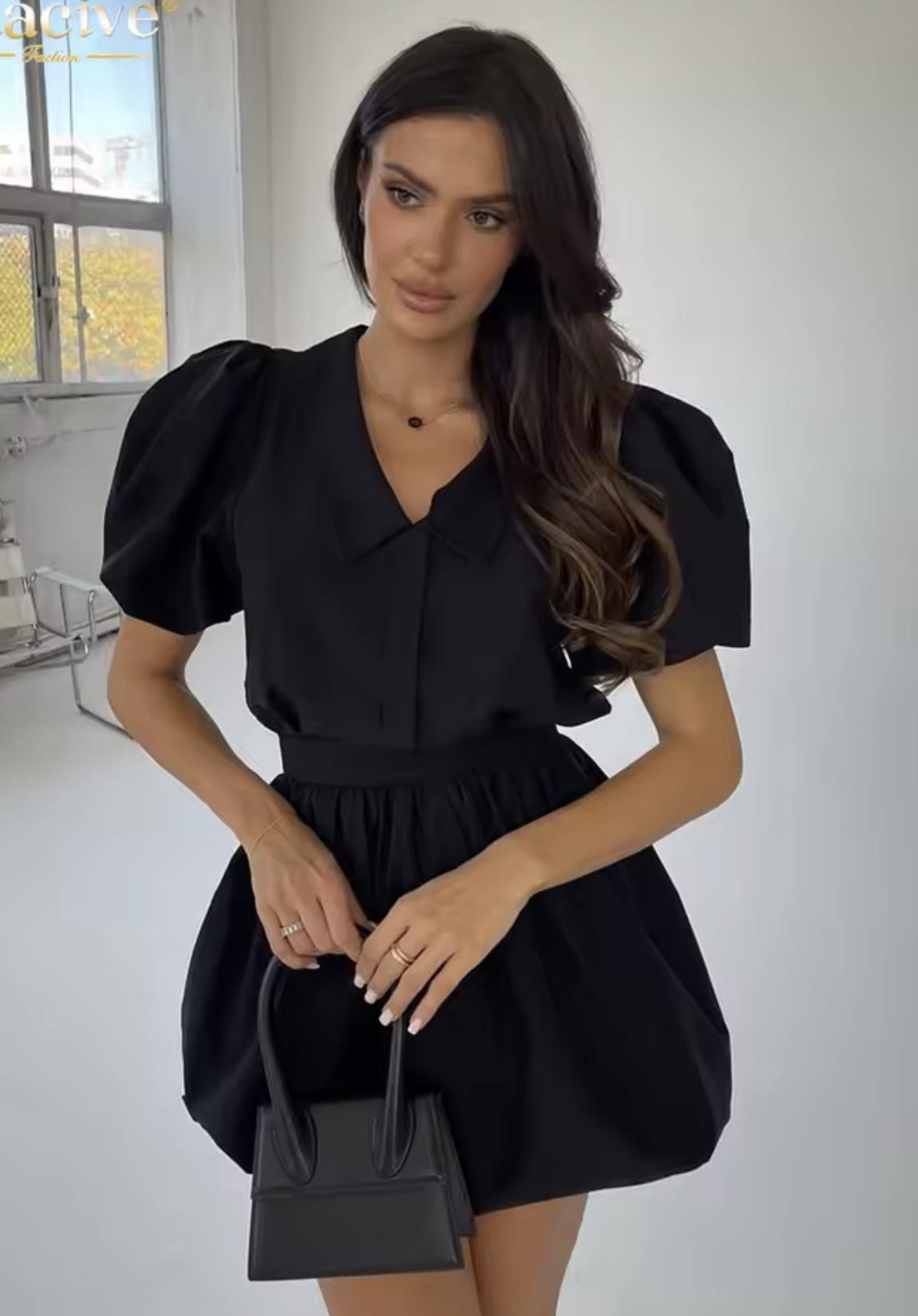 CONJUNTO NEGRO FALDA Y BLUSA