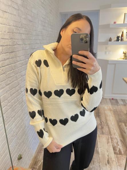 JERSEYCOLOR BLANCO ROTO CON CORAZON NEGRO [1]