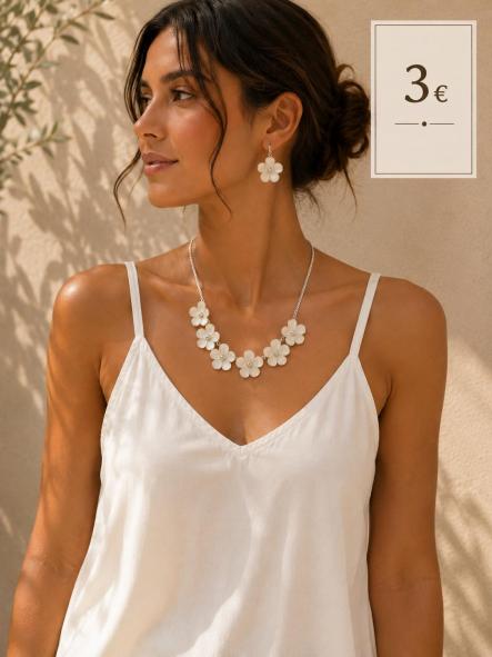 CONJUNTO COLLAR Y PENDIENTES flor