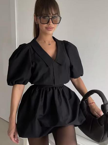 CONJUNTO NEGRO FALDA Y BLUSA [3]