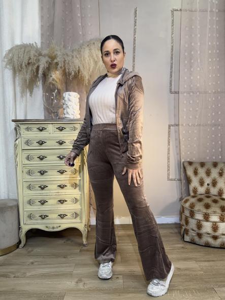 CHANDAL TERCIOPELO MONOCOLOR MARRON [3]