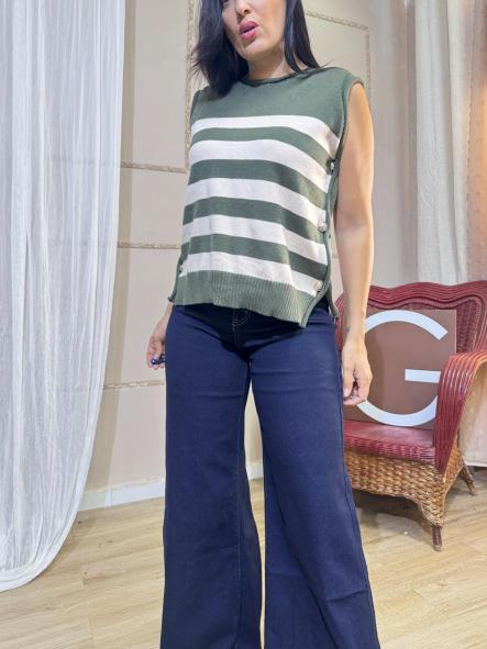 CHALECO VERDE Y BLANCO DE PUNTO DE RAYA [2]