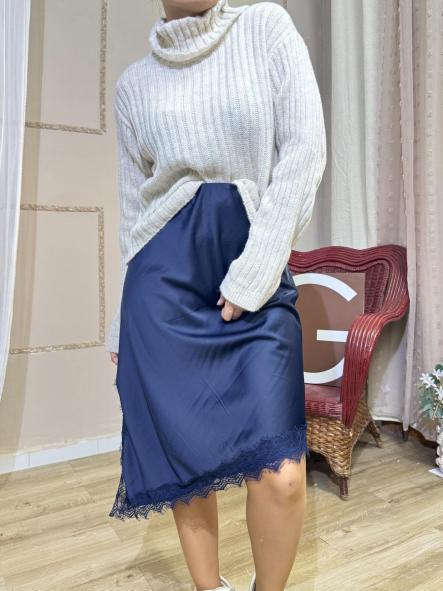 FALDA AZUL MARINO LENCERA CON PUNTILLA [3]