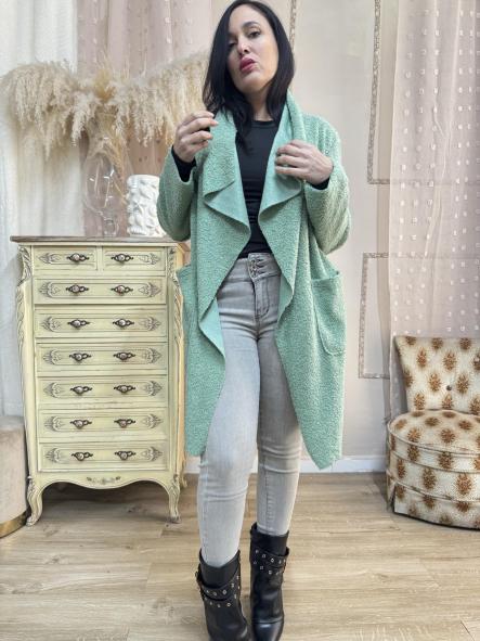 REBECA VERDE LARGA TIPO BORREGO