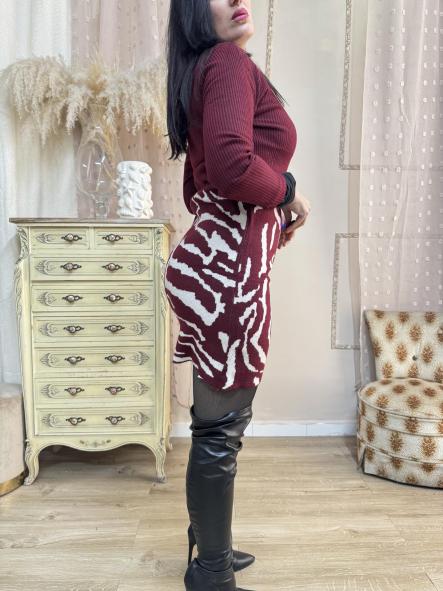 VESTIDO DE CANALE GRANATE CON BLANCO [2]