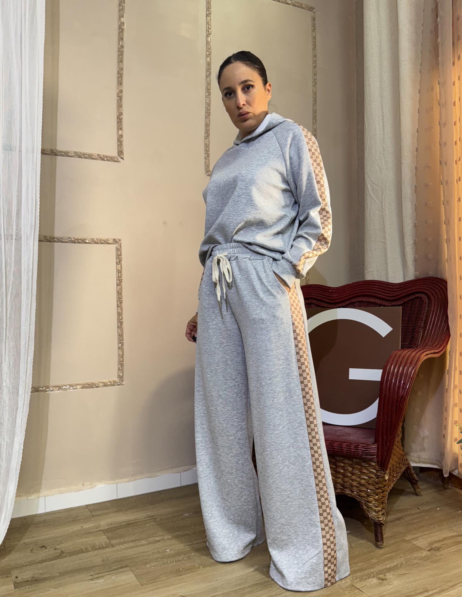 CHANDAL GRIS CON LATERAL BEIG DE ALGODON