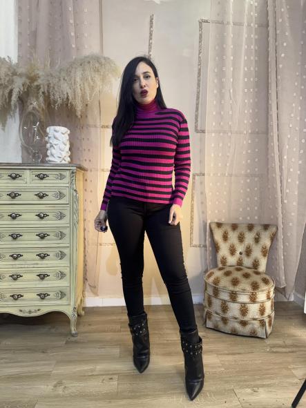 JERSEY CUELLO RAYAS FUCSIA [1]