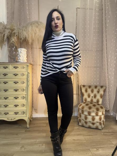 JERSEY CUELLO RAYAS BLANCO [1]