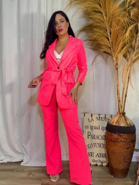 CONJUNTO TRAJE ROSA [2]