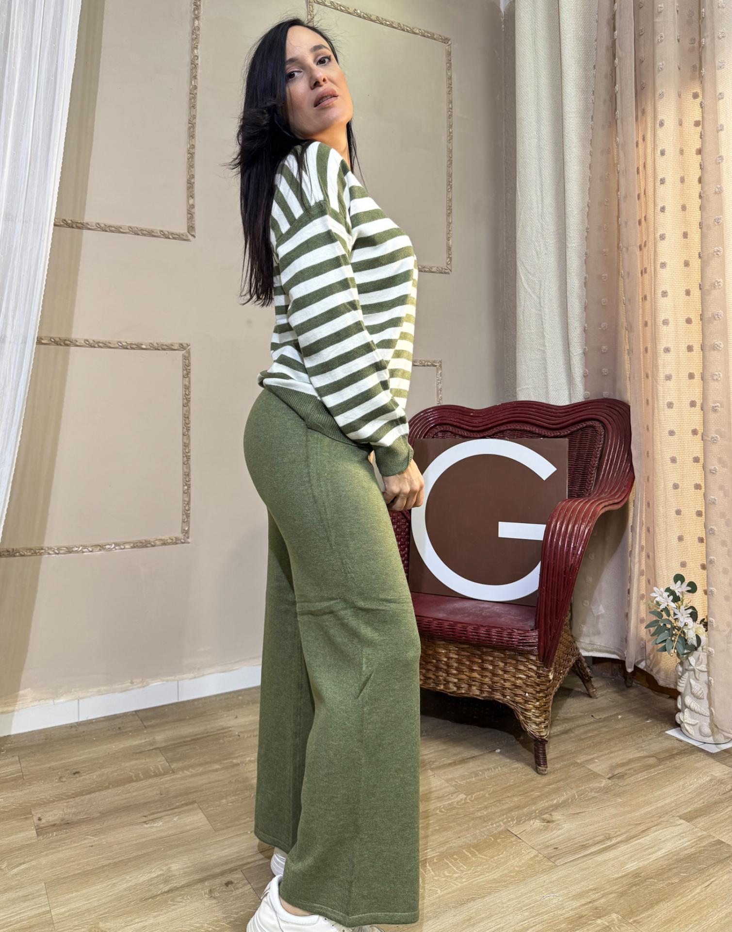 CONJUNTO VERDE DE PUNTO PANTALON LISO JERSEY DE RAYAS