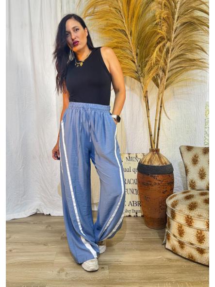 PANTALON AZUL DE HILO LISO RAYAS LATERALES BLANCAS