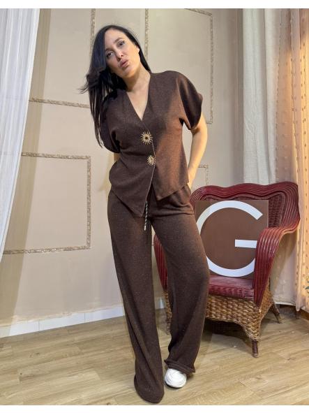 CONJUNTO MARRON CHOCOLATE DE PANTALON CON CHALECO DECORACION SOLES [0]