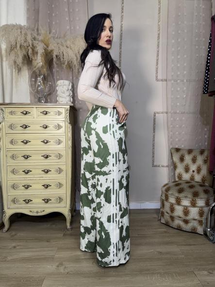 PANTALON CORTE ADDI VERDE [2]