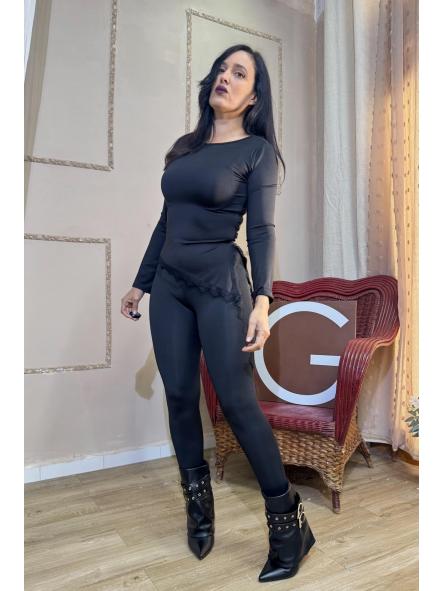 CAMISETA LICRA ENCAJE NEGRA