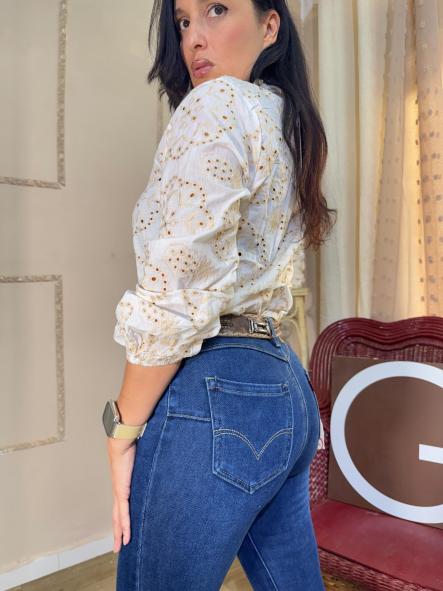 CAMISA FONDO BLANCA BORDADOS CAMEL [0]