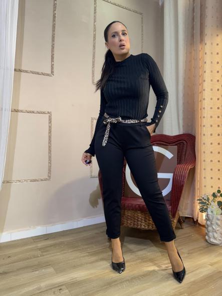 PANTALON NEGRO CON LAZADA DE LEOPARDO