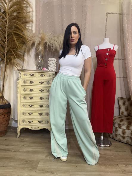 PANTALON  deportivo verde [2]