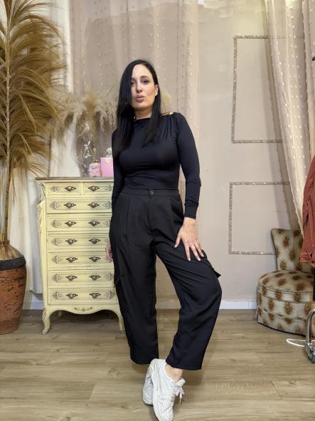 BODY DETALLE DORADO NEGRO [1]