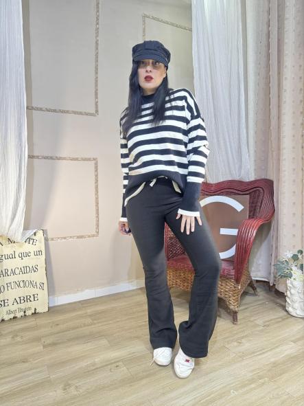 PANTALON NEGRO DE ALGODON DE CAMPANA [2]