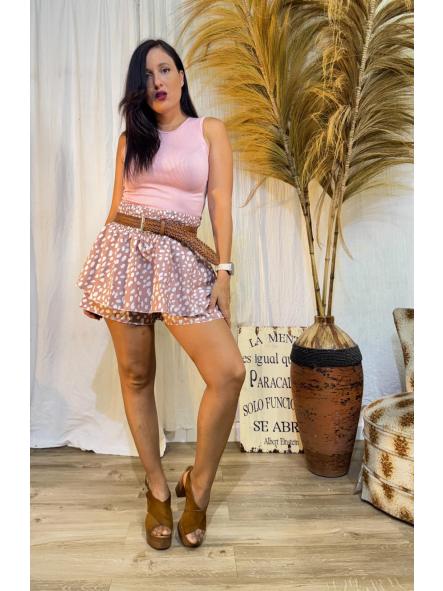 FALDA PANTALON CON VOLANTITO FONDO ROSA MANCHAS BLANCAS