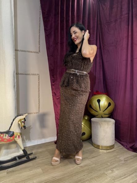 CONJUNTO PELOCHO MARRON CON LENTEJUELAS DE FIESTA
