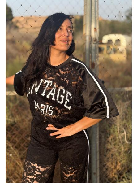 CONJUNTO NEGRO DE ENCAJE DEPORTIVO