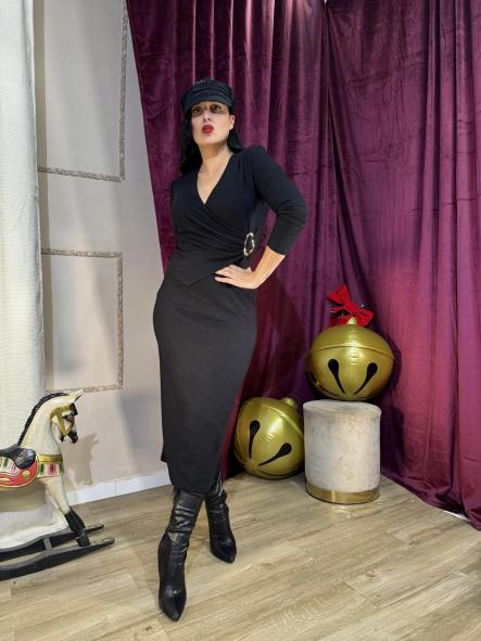 VESTIDO MIDI NEGRO DETALLE DORADO [1]