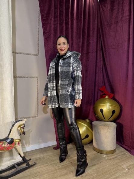 ABRIGO DEPORTIVO MOLON CUADROS [3]