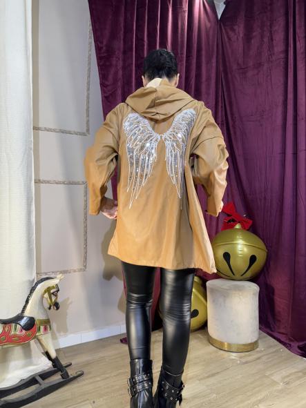 CHAQUETA ALAS POLIPIEL CAMEL [2]