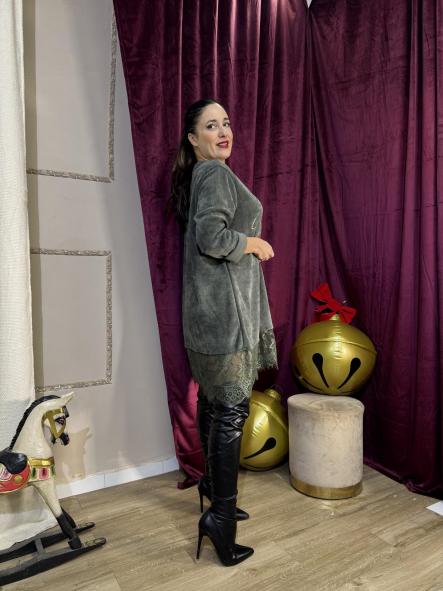 VESTIDO VERDE PANILLA CON ENCAJE BAJO [2]