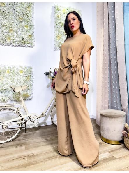CONJUNTO CAMEL PANTALON Y BLUSON 