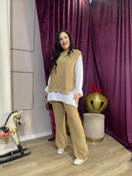 CONJUNTO TRES PIEZAS PÙNTO CAMEL [0]