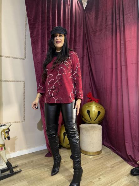 JERSEY DE CHINILLA GRANATE CON BORDADOS BLANCO