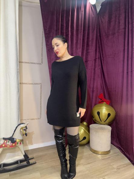 VESTIDO DE PUNTO NEGRO [2]