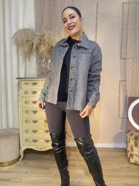 SOBRECAMISA JASPEADA BLANCA Y NEGRA [3]