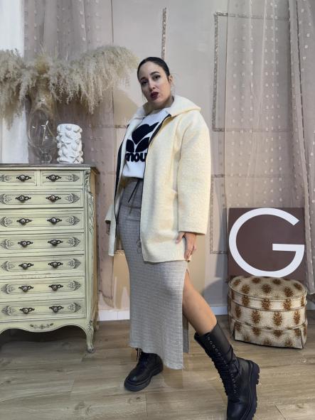 CHAQUETA BEIG CON CAPUCHA Y CREMALLERA [1]