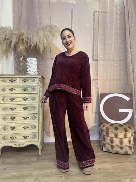 CONJUNTO GRANATE DE PANILLA SUAVE BAJOS BORDADOS [3]