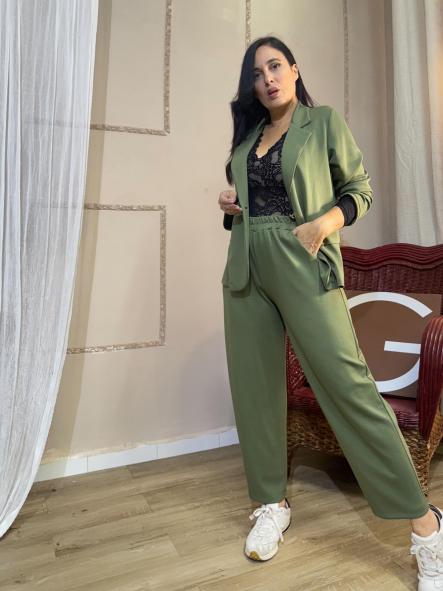 TRAJE DOS PIEZAS VERDE