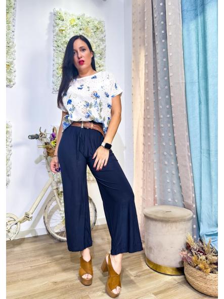 BLUSA TROQUELADA FONDO BEIG [2]