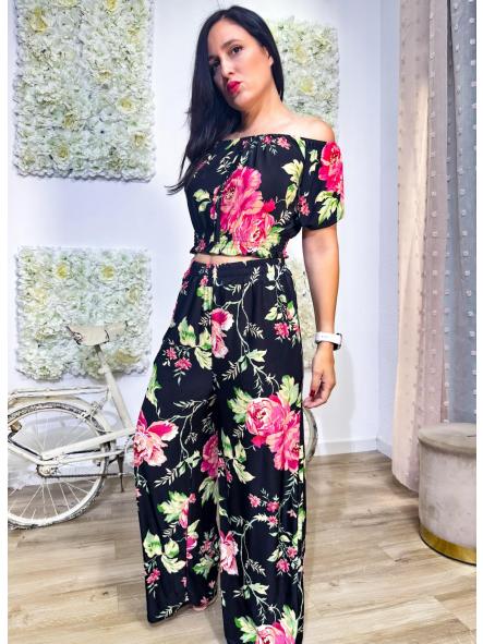 CONJUNTO FONDO NEGRO DE LICRA FRIA ESTAMPADOS PANTALON CAMAL ANCHO 