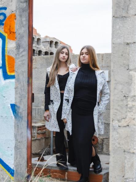 FALDA NEGRO DE PUNTO